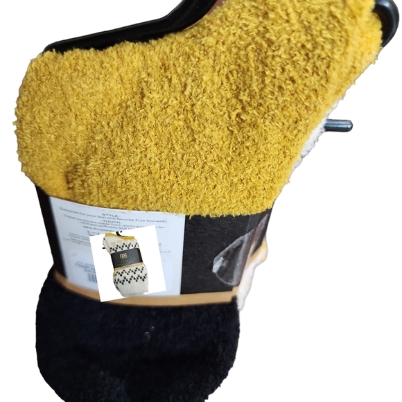 Frye Supersoft 2 pair socks Mustard Black Abstract - Picture 4 of 4